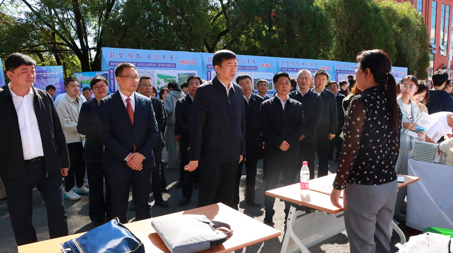 1758889535367239.png 图片7.png