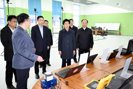 1762329674976792.png c8395653b6ebb5b5f1aa76867a02cc6a_20251103092008620002.png