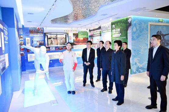 1762329683472656.png 07615c17d59a4ee2e20e36457e5e6039_20251103092009644003.png